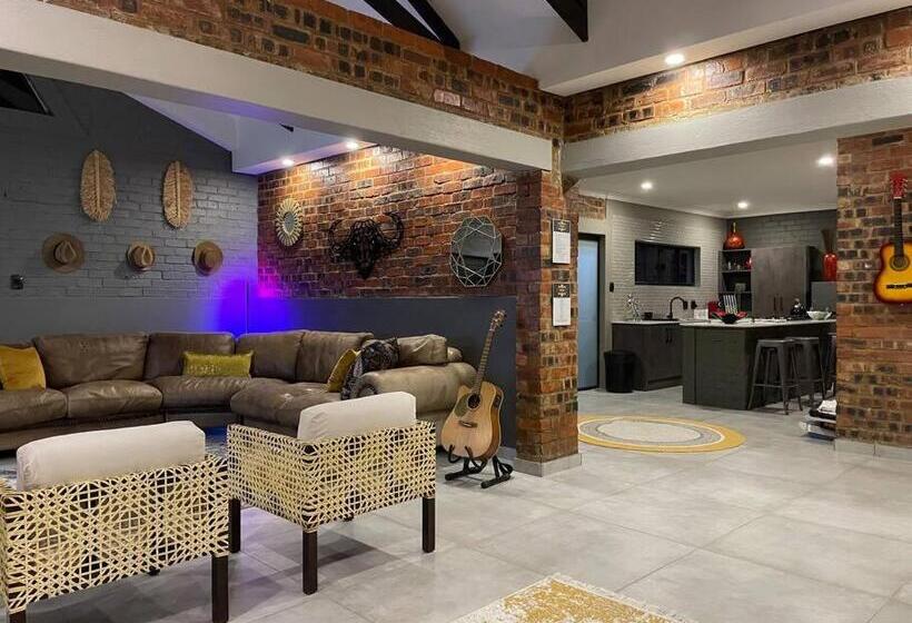 Havana Villa   Pretoria East Luxury Villa