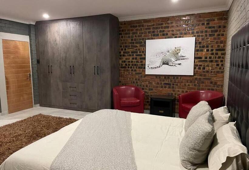 Havana Villa   Pretoria East Luxury Villa