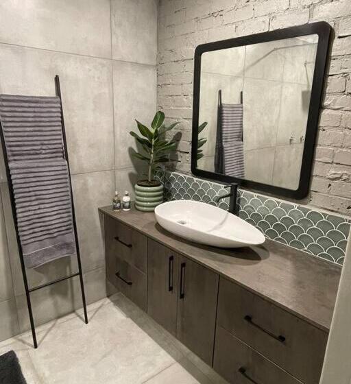 Havana Villa   Pretoria East Luxury Villa