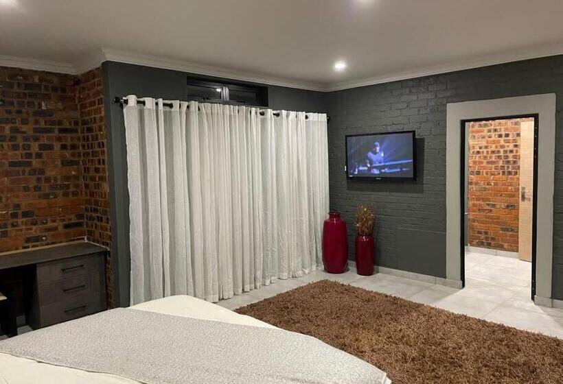 Havana Villa   Pretoria East Luxury Villa