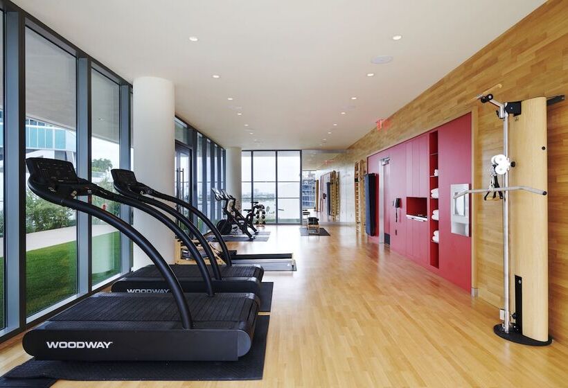 فندق Citizenm Miami Worldcenter