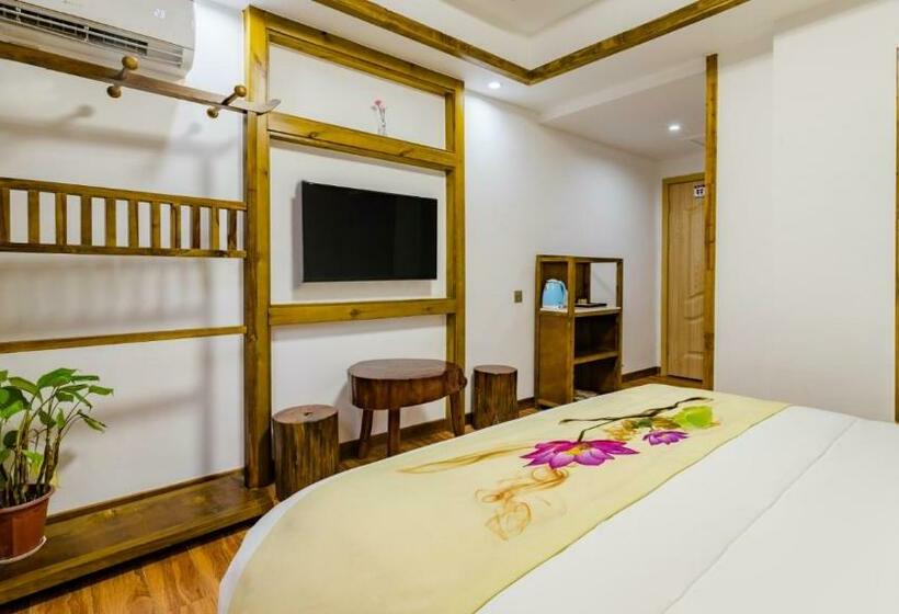 Floral Hotel Yixin Inn Zhangjiajie National Forest Park