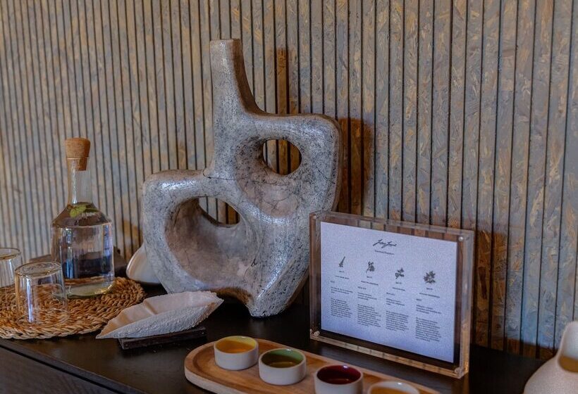 هتل Future Found Sanctuary In Hout Bay By Newmark