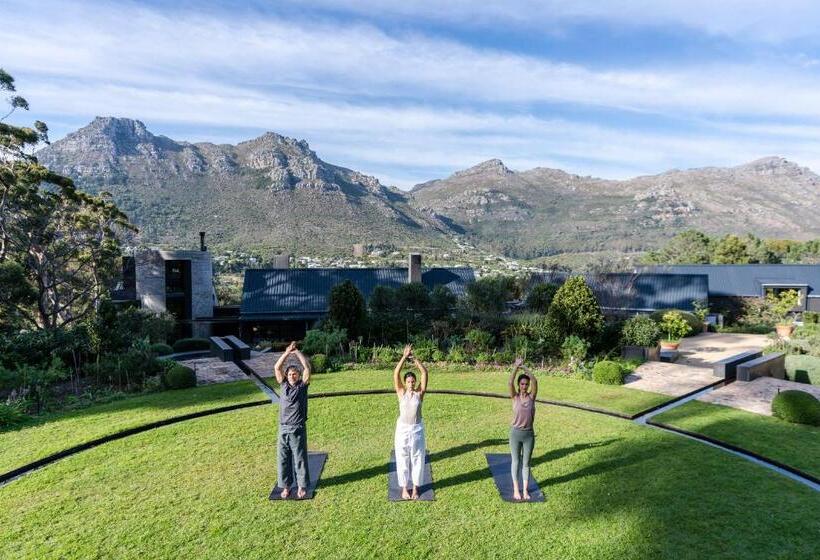 هتل Future Found Sanctuary In Hout Bay By Newmark