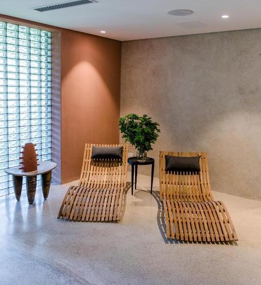 هتل Future Found Sanctuary In Hout Bay By Newmark