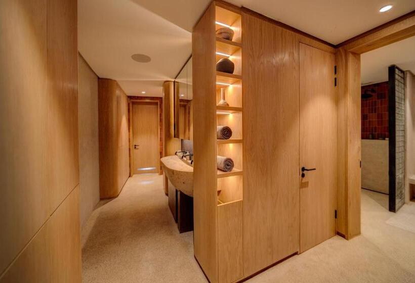 هتل Future Found Sanctuary In Hout Bay By Newmark