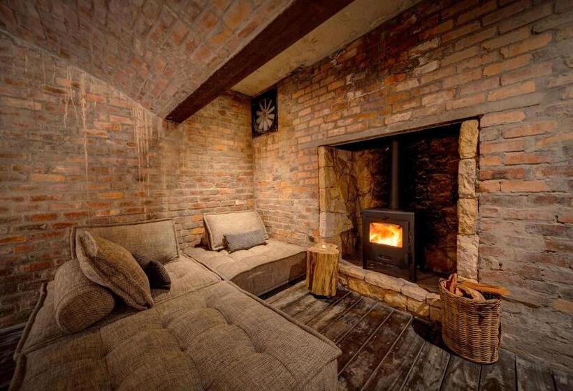 هتل Future Found Sanctuary In Hout Bay By Newmark