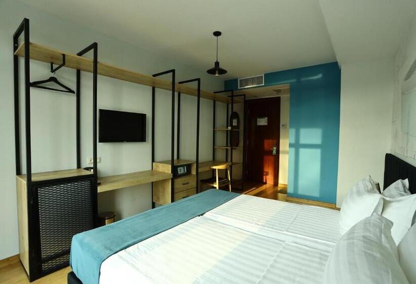 هتل Graphica Black Sea