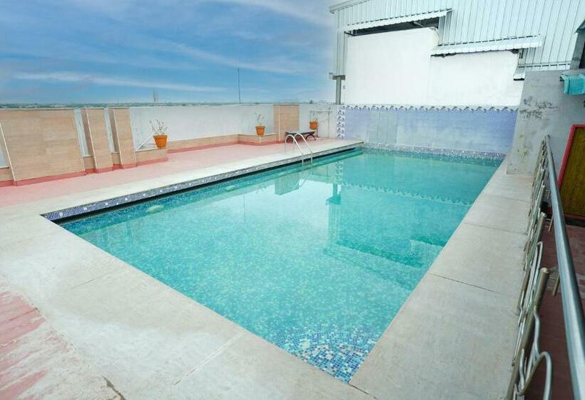 Collection O Hotel Heritage Residency