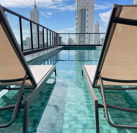 هتل Ibis Balneario Camboriu