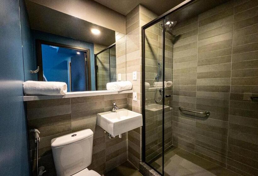 هتل Ibis Budget Balneario Camboriu