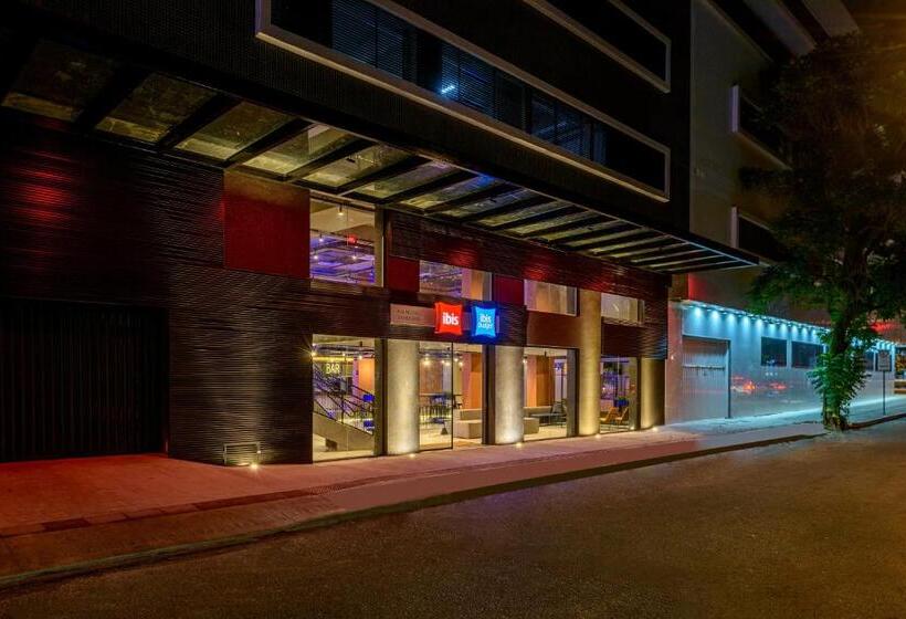 هتل Ibis Budget Balneario Camboriu