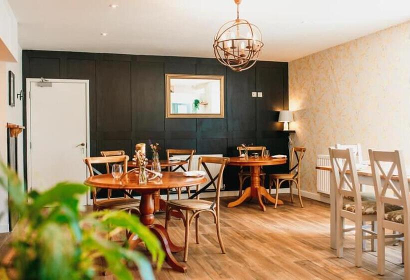 فندق Jt Abergwaun