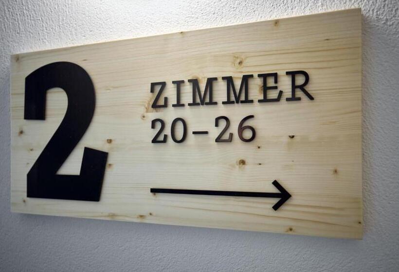 בית מלון כפרי Klausenpass