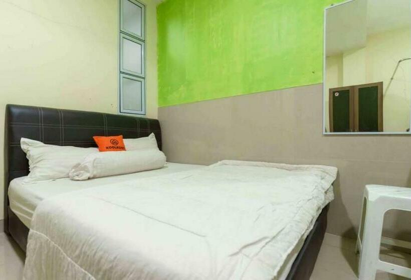 ホテル Koolkost Near Nagoya Hill Batam