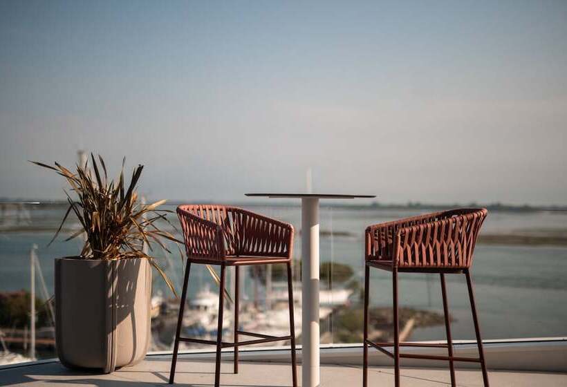 Отель Laguna Faro Suites Adults Only & Free Beach