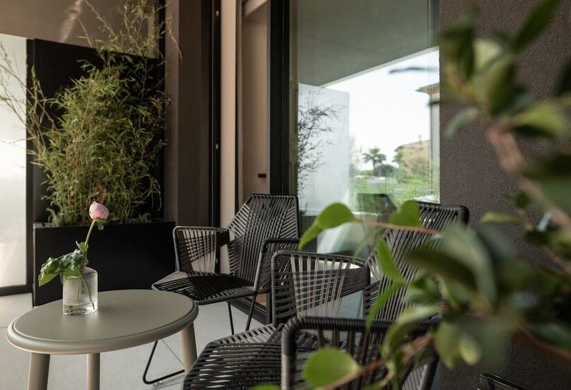 Отель Laguna Faro Suites Adults Only & Free Beach