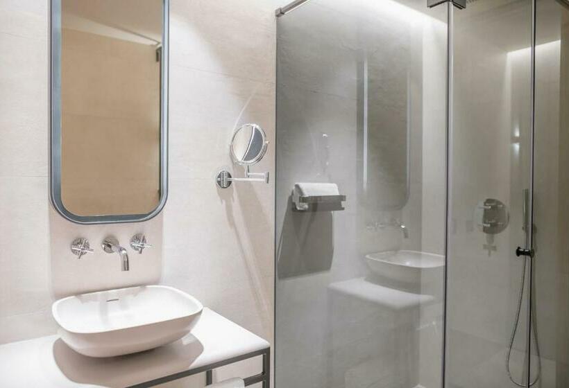 فندق Myr Puerta Serranos