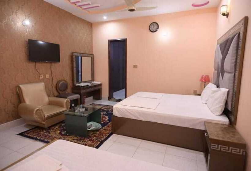 호텔 Shaheen Continental Multan