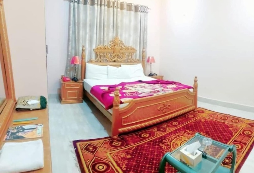 호텔 Shaheen Continental Multan