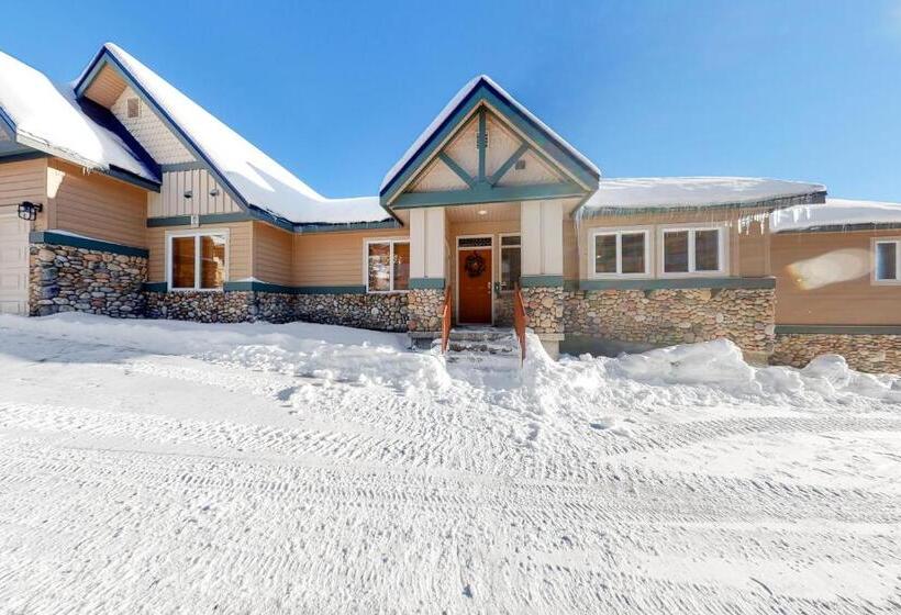 Отель Tree Tops 16