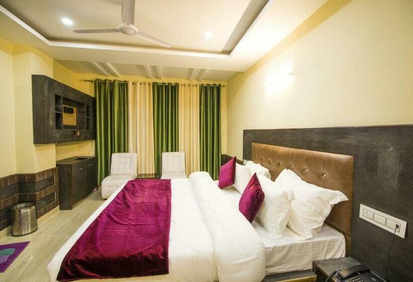 Marina Group Of Hotels Mount