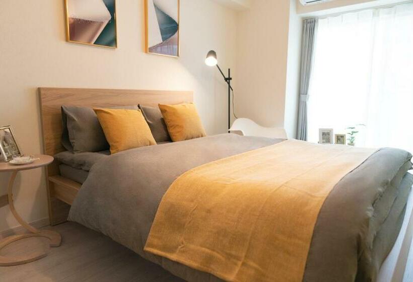 Osaka Sunshine Tower82