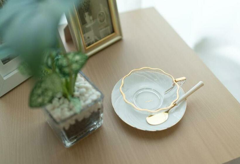 Osaka Sunshine Tower82