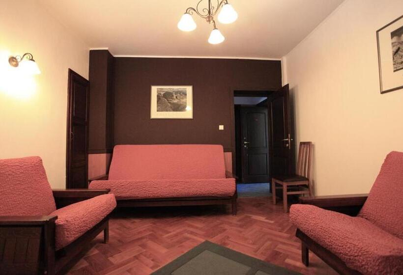 Пансион № 32