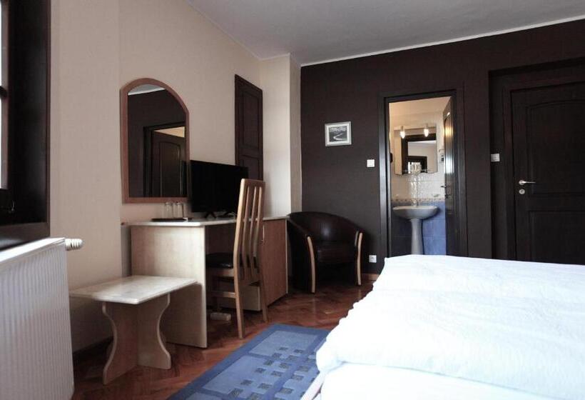 Пансион № 32