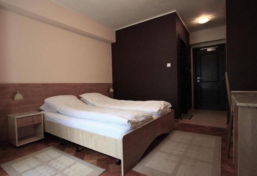 Пансион № 32