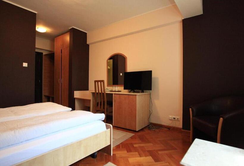 Пансион № 32