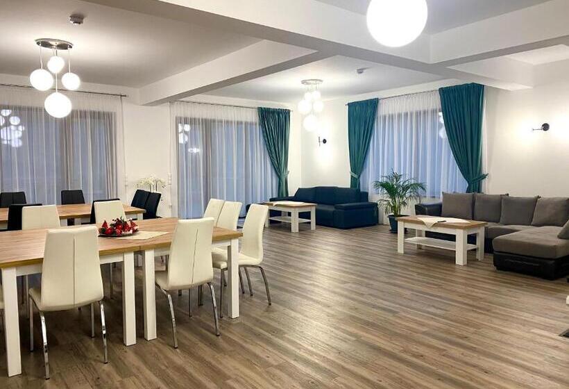 膳宿费 Alpin House Colibita