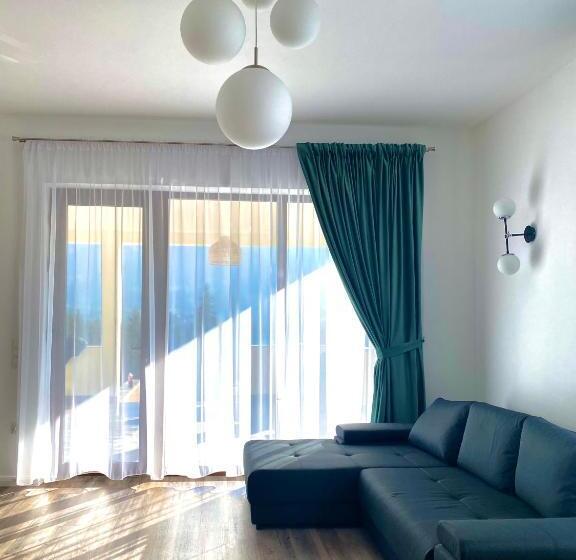 膳宿费 Alpin House Colibita