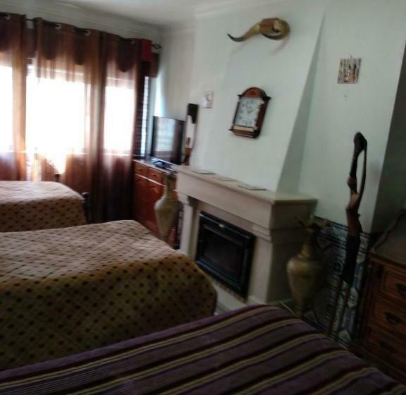 بنسيون Quartos Cesário Verde Massamá