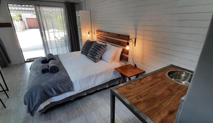 פנסיון Studio Twenty8