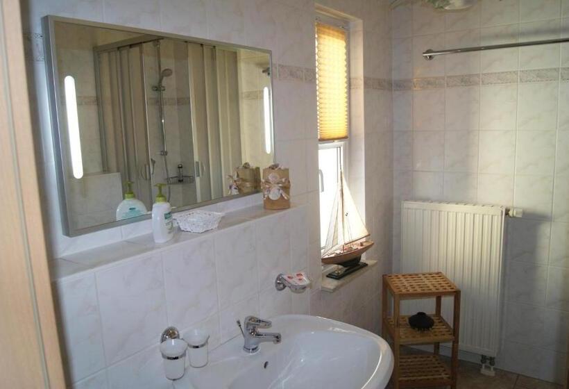 Studio 28, Residenz Seeblick Mit Seitlichen Ostseeblick