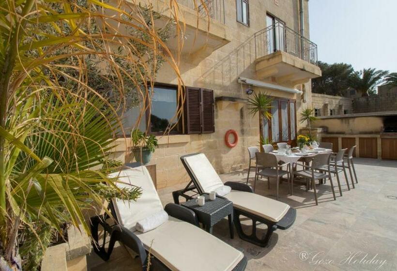 استراحتگاه Villa Mandolina