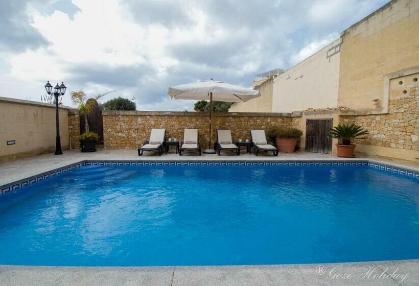 استراحتگاه Villa Mandolina