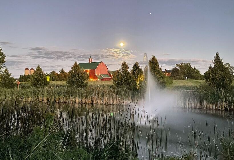 The Eddie Hotel And Farm