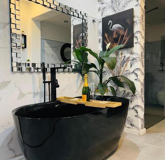 24 On Basil Boutique Luxury