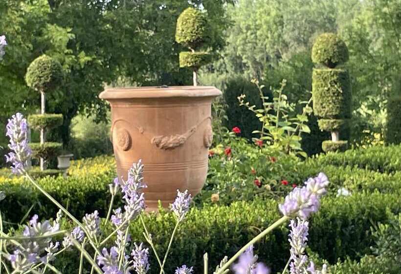 Bed and Breakfast Les Jardins Haute Couture