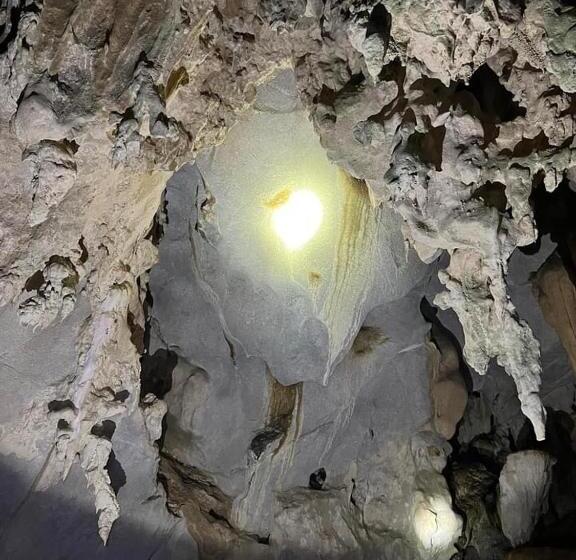 تختخواب و صبحانه Phong Nha Ecolodge Homestay By Hofs