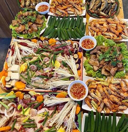 تختخواب و صبحانه Phong Nha Ecolodge Homestay By Hofs