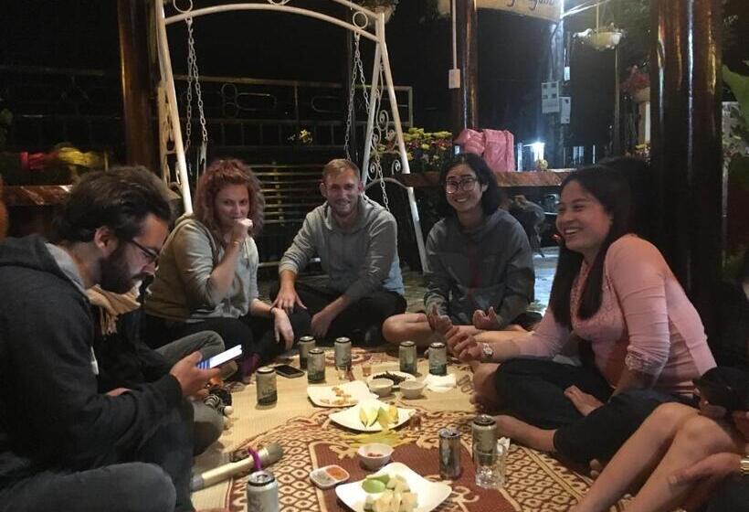 تختخواب و صبحانه Phong Nha Ecolodge Homestay By Hofs