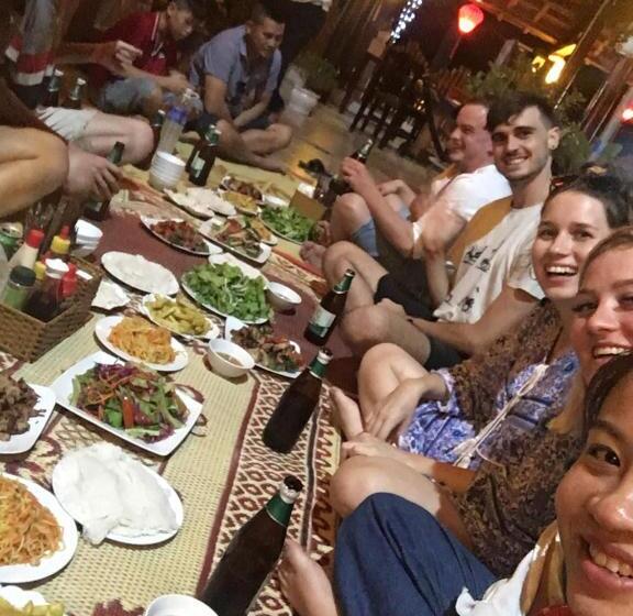 تختخواب و صبحانه Phong Nha Ecolodge Homestay By Hofs