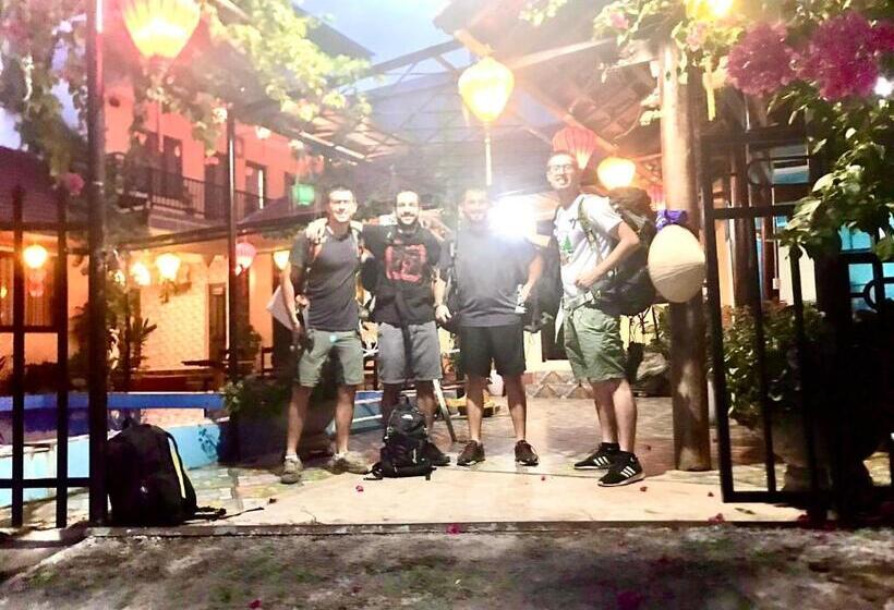 تختخواب و صبحانه Phong Nha Ecolodge Homestay By Hofs