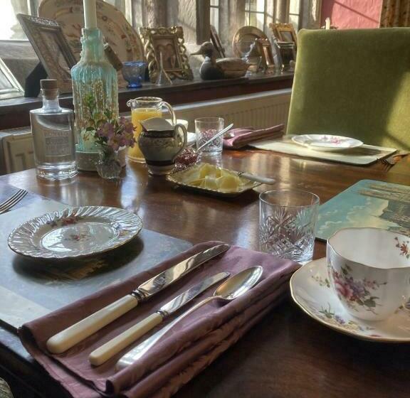 Bed and Breakfast Riber Hall Manor