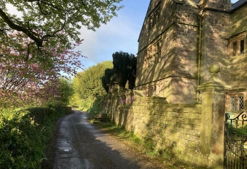 Bed and Breakfast Riber Hall Manor