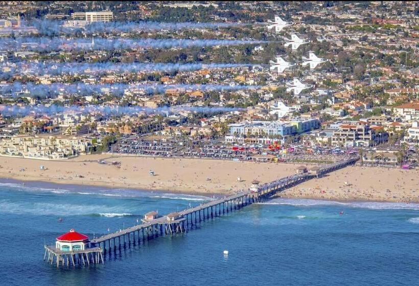 Coastal Paradise . Steps To The Beach . Pool . Hot Tub